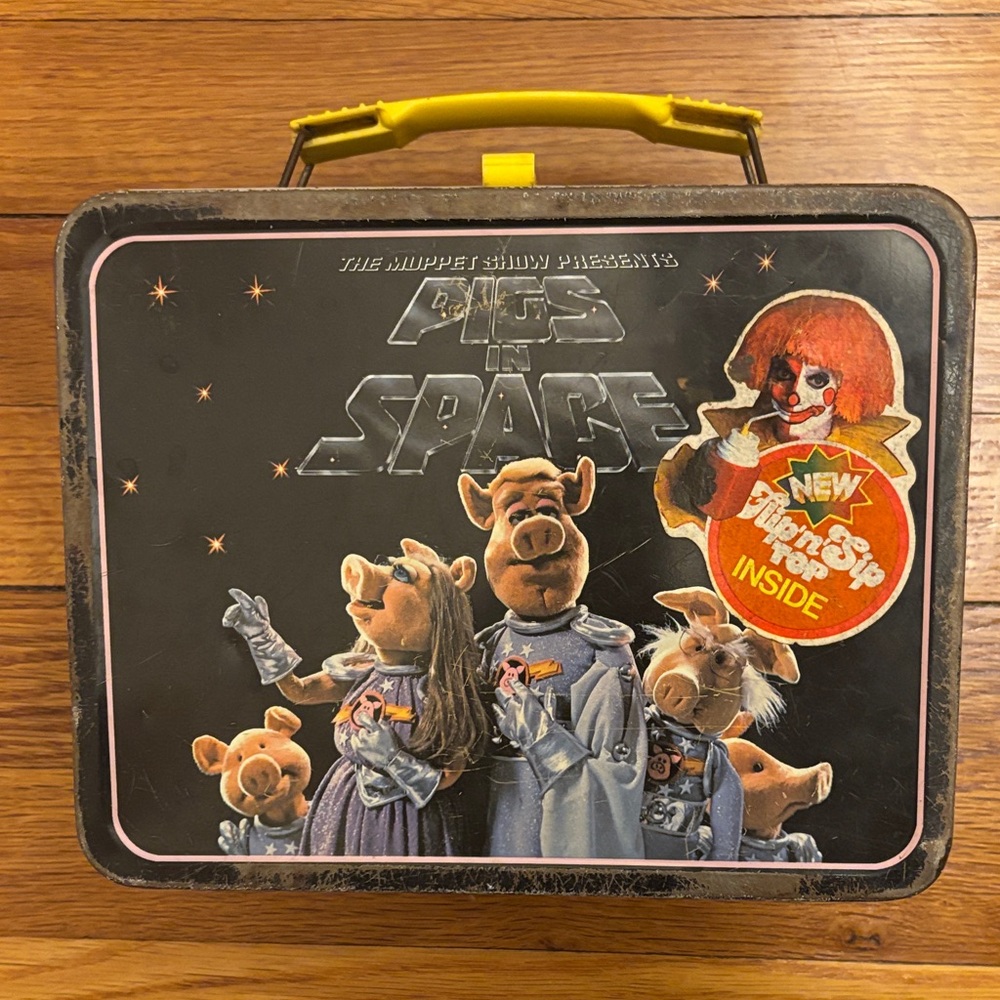 Vintage Muppets Pigs in Space metal lunch box